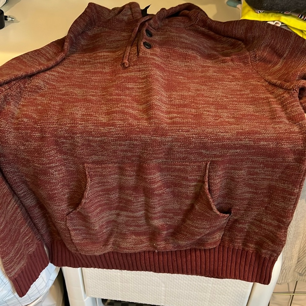 Hooded sweater